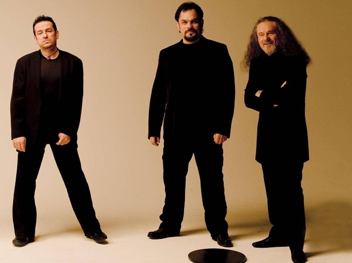 Le Orme festeggiano 50 anni, arriva il doppio album 'Felona e/and Sorona' Le Orme festeggiano 50 anni, arriva il doppio album 'Felona e/and Sorona'